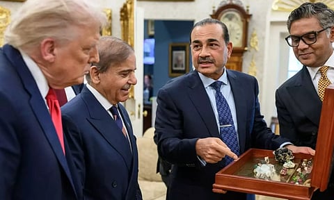 அரபிக் கடலில் துறைமுகம் கட்ட அமெரிக்காவுக்கு தூது விடும் பாகிஸ்தான் - கனிம வள விற்பனையில் இறங்க தீவிரம்