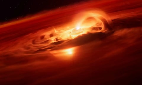 வினாடிக்கு 600 கோடி டன் பொருட்களை விழுங்கி வளரும் புதிய கோள்