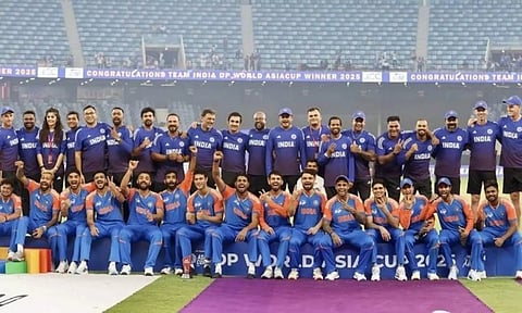 டெல்லியில் உள்ள தனது இல்லத்தில் இந்திய வீரர்களுக்கு இரவு விருந்து அளிக்க கம்பீர் முடிவு