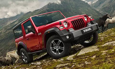 வேற லெவல் அப்டேட்டகள்... மஹிந்திரா தார் பேஸ்லிப்ட் மாடல்..!