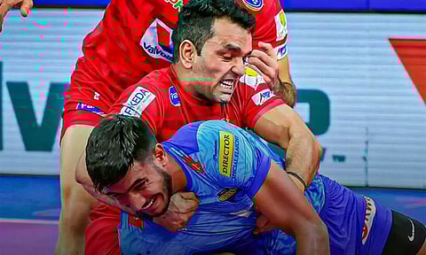 புரோ கபடி லீக்: தபாங் டெல்லியை வீழ்த்தி திரில் வெற்றி பெற்றது பெங்கால் வாரியர்ஸ்