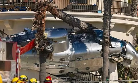 VIDEO: அமெரிக்காவில் ஹெலிகாப்டர் விபத்து - 5 பேர் படுகாயம்