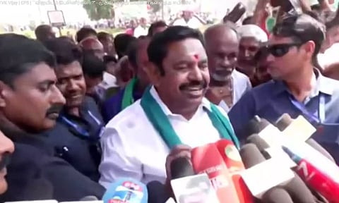 பிரசார கூட்டத்தில் த.வெ.க. கொடி: விமர்சனம் குறித்த கேள்விக்கு எடப்பாடி பழனிச்சாமி அளித்த பதில்..!