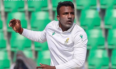 பாகிஸ்தானுக்கு எதிரான டெஸ்டில் 11 விக்கெட்டுகளை வீழ்த்தி தமிழக வம்சாவளி வீரர் முத்துசாமி அசத்தல்