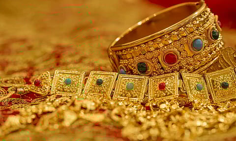 GOLD PRICE TODAY: காலையில் அதிரடியாக குறைந்து மாலையில் மீண்டும் உயர்ந்த தங்கம் விலை