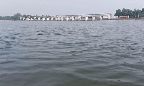 தொடர் கனமழை - முழு கொள்ளளவை எட்டும் பூண்டி ஏரி