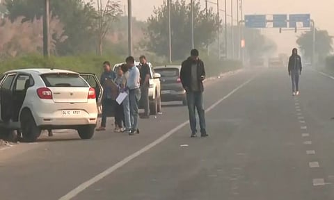 டெல்லியில் 4 குற்றவாளிகள் என்கவுண்டரில் சுட்டுக்கொலை - 2 மாநில போலீசார் இணைந்து அதிரடி