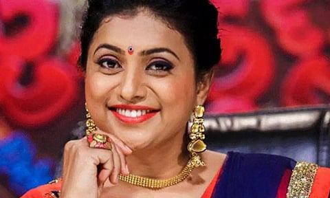 ரோஜா ரசிகர்களுக்கு இன்ப அதிர்ச்சி.. 12 ஆண்டுகளுக்குப் பிறகு தமிழ் சினிமாவில் ரீ-என்ட்ரி