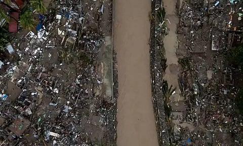 கல்மேகி புயலில் சிக்கி பலியானோர் எண்ணிக்கை 142 ஆக உயர்வு: தேசிய பேரிடராக அறிவித்த பிலிப்பைன்ஸ்