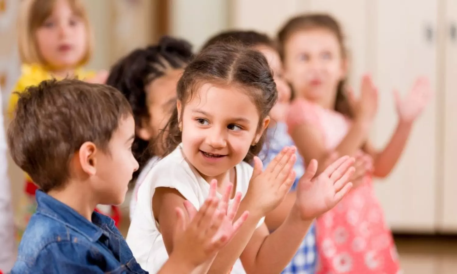 குழந்தைகளின் திறனை, அறிவாற்றலை வளர்க்க உதவும் 5 குறிப்புகள்!