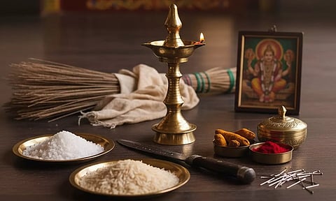 திருமணமான பெண்கள் பிறந்த வீட்டில் இருந்து எடுத்துச் செல்லக் கூடாதவை