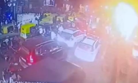 டெல்லி செங்கோட்டை கார் வெடிப்பு சம்பவம்- புதிய சிசிடிவி காட்சி வெளியீடு