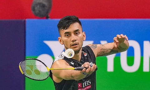 ஜப்பான் பேட்மிண்டன்- முன்னாள் சாம்பியனை வீழ்த்தி அரையிறுதிக்கு முன்னேறினார் லக்ஷயா சென்