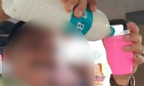 ஜீப்பில் மது குடித்து குத்தாட்டம் போட்டு மகிழ்ச்சியை கொண்டாடிய புதுச்சேரி போலீசார்- உயர் அதிகாரிகள் விசாரணை