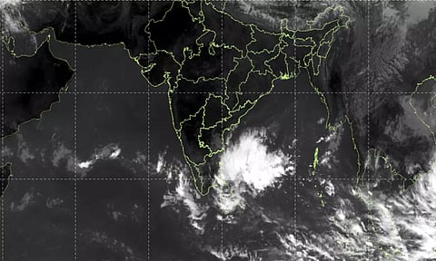 வங்கக்கடலில் குறைந்த காற்றழுத்த தாழ்வு பகுதி உருவானது - வானிலை ஆய்வு மையம்