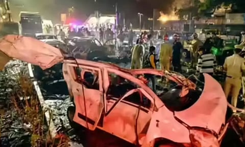 டெல்லி செங்கோட்டை கார் குண்டுவெடிப்பு - உயிரிழந்தோர் எண்ணிக்கை 15 ஆக உயர்வு