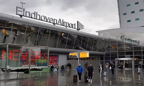 நெதர்லாந்தில் விமான நிலையம் அருகே டிரோன்கள் பறந்ததால் பரபரப்பு