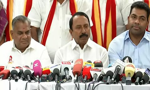 தமிழகத்தில் அரசியல் மாற்றம் வேண்டும் - தூய்மையான அரசியலை முன்னெடுத்துள்ளார் விஜய்: செங்கோட்டையன்