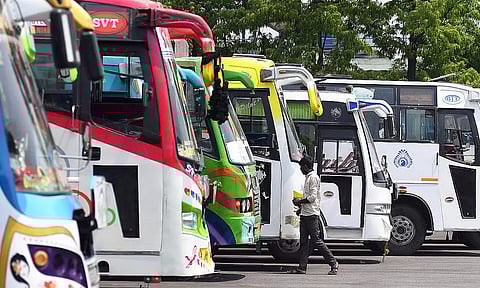 ஸ்டிரைக் வாபஸ்..! மீண்டும் தொடங்கியது ஆம்னி பேருந்து சேவை