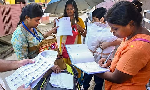 SIR வாக்காளர் படிவத்தை ஒப்படைக்க டிச.11 வரை கால அவகாசம் நீட்டிப்பு