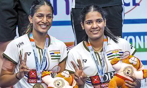 சர்வதேச பேட்மிண்டன்: இந்தியாவின் திரிசா-காயத்ரி ஜோடி மீண்டும் சாம்பியன்