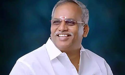 புதுச்சேரியில் ரோடு 'ஷோ' நடத்துவதை விஜய் தவிர்க்க வேண்டும்- சபாநாயகர் ஏம்பலம் செல்வம் பேட்டி