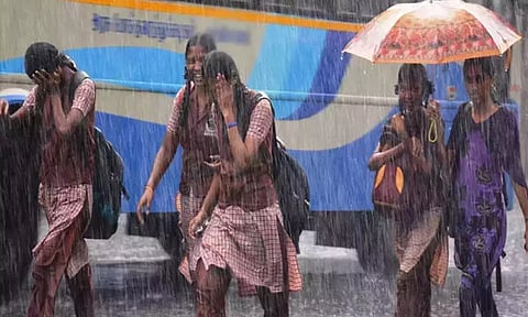 சென்னை மாவட்டத்தில் நாளை பள்ளி மற்றும் கல்லூரிகளுக்கு விடுமுறை!