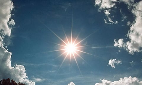 டிட்வா புயலால் தொடர் மழை- சென்னையில் 4 நாட்களுக்கு பிறகு இன்று வெயில் தலைகாட்டியது