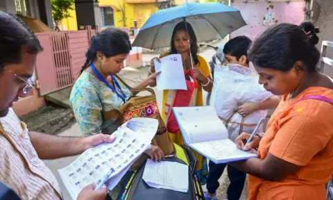 SIR நடைமுறை - தமிழ்நாட்டில் 77.52 லட்சம் பேர் நீக்கப்பட வாய்ப்பு!