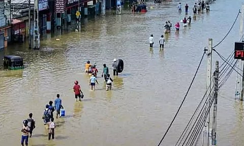 இலங்கையில் மழை, நிலச்சரிவு: பலியானோர் எண்ணிக்கை 485 ஆக உயர்வு