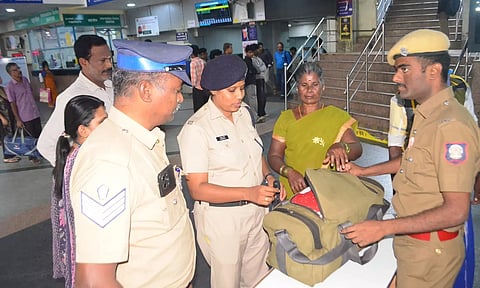 பாபர் மசூதி இடிப்பு தினம்- கோவையில் பலத்த போலீஸ் பாதுகாப்பு