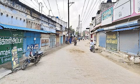 பாபர் மசூதி இடிப்பு தினம் - மேலப்பாளையத்தில் 1,500 கடைகள் அடைப்பு