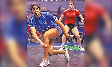 உலகக் கோப்பை ஸ்குவாஷ்: முதல் போட்டியில் சுவிட்சர்லாந்தை வீழ்த்திய இந்தியா