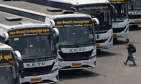 வார இறுதி நாட்களை முன்னிட்டு தமிழகம் முழுவதும் 860 சிறப்பு பஸ்கள் இயக்கம்
