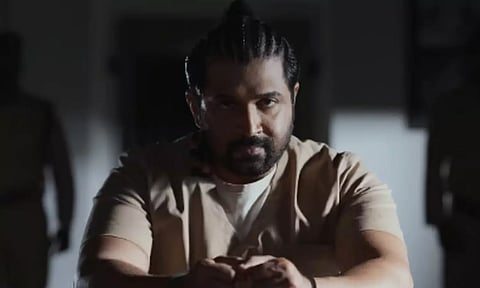 'போர் களத்துல...' வெளியானது 'ரெட்ட தல' படத்தின் டார்க் தீம் பாடல்