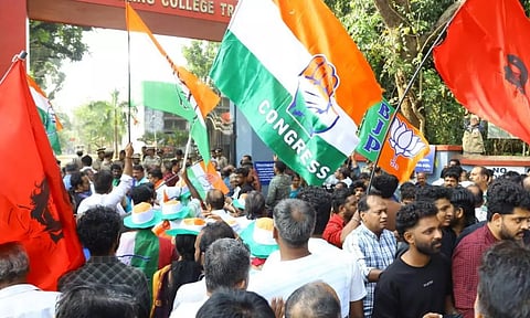 கேரள உள்ளாட்சி தேர்தல்: அதிக இடங்களில் காங்கிரஸ் கூட்டணி வெற்றி.. ஆளும் இடதுசாரி கூட்டணிக்கு பின்னடைவு