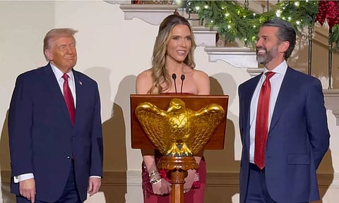 வெள்ளை மாளிகையில் அதிபர் டிரம்ப் மகனுக்கு நிச்சயதார்த்தம் - வைரல் வீடியோ