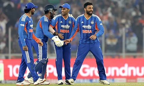 வருண் சக்கரவர்த்தி அசத்தல்: தென் ஆப்பிரிக்காவுக்கு எதிரான டி20 தொடரை 3-1 என கைப்பற்றியது இந்தியா