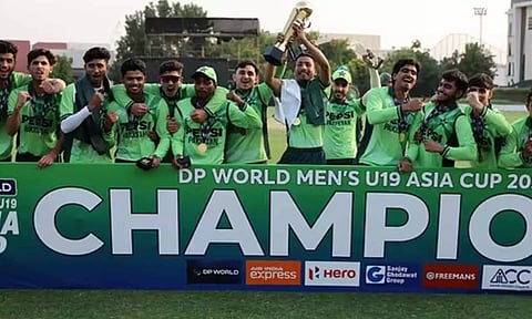 இந்தியாவை வீழ்த்திய பாகிஸ்தான் அணி வீரர்களுக்கு பரிசுமழை