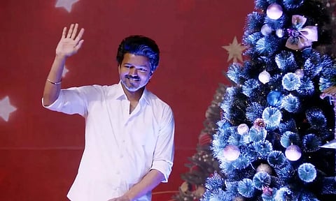 இனிய கிறிஸ்துமஸ் பெருவிழா நல்வாழ்த்துகள்- த.வெ.க. தலைவர் விஜய்