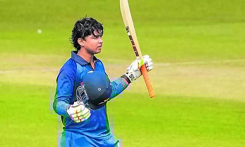 விஜய் ஹசாரே கோப்பை: ஒருநாளில் நடந்த சாதனை துளிகள்