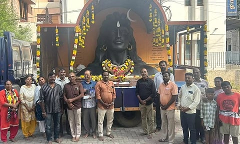 பாண்டிய நாட்டை வலம் வரும் ஆதியோகி ரத யாத்திரை- மதுரையில் பாடல் பெற்ற சிவத்தலங்கள் வழியாக பயணம்