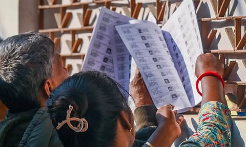 உ.பி.யில் வரைவு வாக்காளர் பட்டியல்: 2.89 கோடி பேர் நீக்கம்