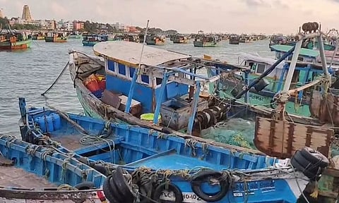 மண்டபம் மீனவர்கள் இன்று முதல் காலவரையற்ற வேலைநிறுத்தம்