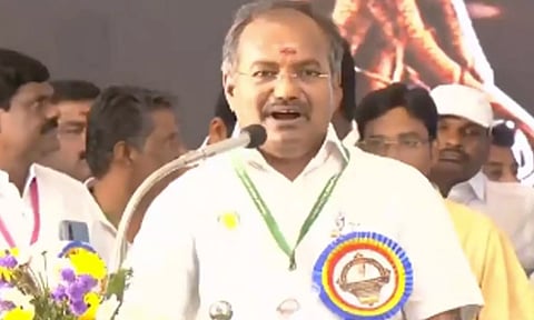 அன்புமணிக்கு பதவிகளை கொடுத்து அழகுபார்த்தவர் ராமதாஸ்- செயற்குழு கூட்டத்தில் அருள் எம்.எல்.ஏ. பேச்சு