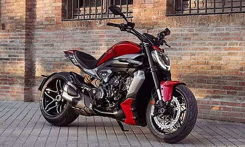 ரூ. 30.89 லட்சத்தில் புது டுகாட்டி பைக் இந்தியாவில் அறிமுகம்!