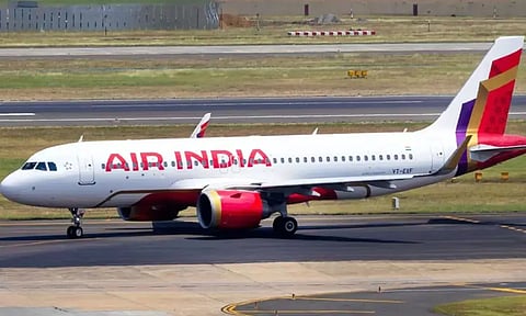 மது அருந்திவிட்டு பணிக்கு வந்த ஏர் இந்தியா விமானி கனடா விமான நிலையத்தில் கைது