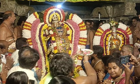 திருவண்ணாமலையில் ஆருத்ரா தரிசனம்- பக்தர்களுக்கு மகாதீப மை விநியோகம்