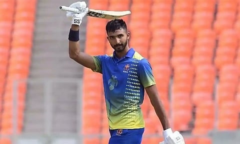 விஜய் ஹசாரே டிராபி: தேவ்தத் படிக்கல் அதிரடி சதத்தால் கர்நாடகா வெற்றி