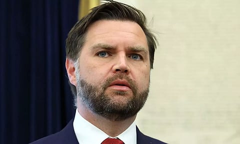 அமெரிக்காவில் பரபரப்பு: துணை அதிபர் வீட்டை தாக்கிய மர்ம நபர்